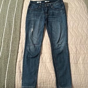 Vigoss Marley Mid rise skinny jeans size 28 or 6